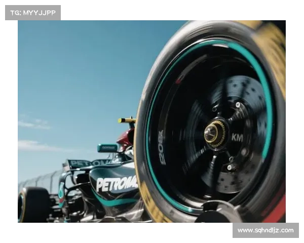 F1赛车刹车系统揭秘 100公里时速仅需1.7秒完成急停背后的科技力量 F1赛车刹车系统揭秘 100公里时速仅需1.7秒完成急停背后的科技力量